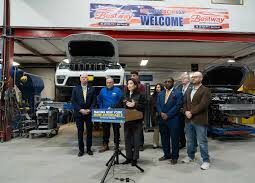 Gov. Kathy Hockel addresses a crowd to discuss Auto Insurance Reform in NYS